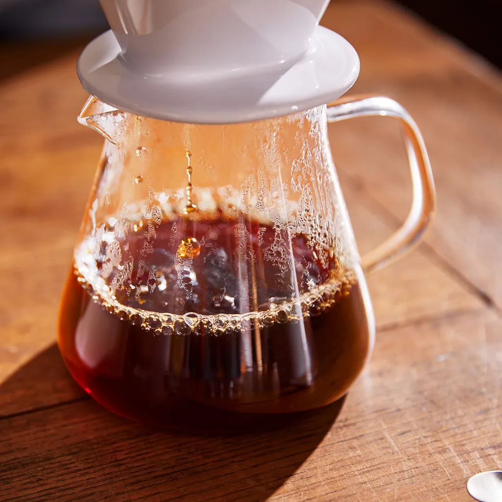 Tchibo Glaskaraffe, Borosilikatglas, Deckel, Hitzebeständig, 600ml 6 Tchibo Glaskaraffe, Borosilikatglas, Deckel, Hitzebeständig, 600ml – Bild 4