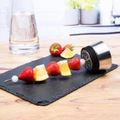 Wasserkaraffe Glas 1 L Mit Früchtespieß Edelstahl Ausguss 13 Wasserkaraffe Glas 1 L Mit Früchtespieß Edelstahl Ausguss -Kuechengeschirr 15f59e980fd62f5f78389769a736ce2d