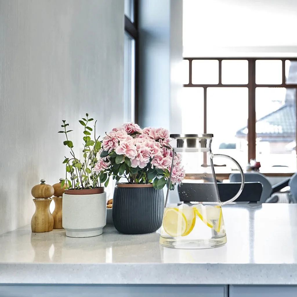 Relaxdays Glaskaraffe Mit Deckel 1,8 Liter 5 Relaxdays Glaskaraffe Mit Deckel 1,8 Liter – Bild 3