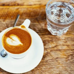 4 X Bruchfeste Gläser Becher Langlebige Wassergläser Aus Stabilem Kunststoff Saft Whisky Glas Partybecher Whiskybecher Trinkbecher In Echter Glasoptik Stapelbar 14 4 X Bruchfeste Gläser Becher Langlebige Wassergläser Aus Stabilem Kunststoff Saft Whisky Glas Partybecher Whiskybecher Trinkbecher In Echter Glasoptik Stapelbar -Kuechengeschirr 38b6c630b58df9cb1779683ce5b9a098