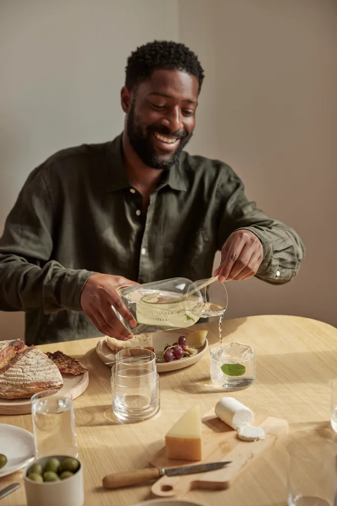 AARKE Karaffe Mit Rührlöffel Nesting Carafe Und Mixing Spoon Kristallglas 1,1L 11 AARKE Karaffe Mit Rührlöffel Nesting Carafe Und Mixing Spoon Kristallglas 1,1L – Bild 9