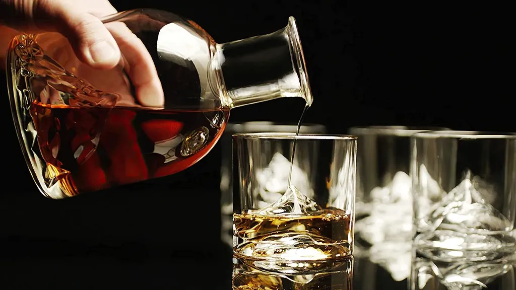 Everest Whisky Gläser, 4 Stück 7 Everest Whisky Gläser, 4 Stück – Bild 5