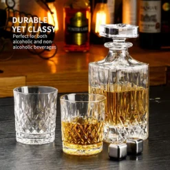 Amisglass Whiskey Karaffe Mit 2 Gläsern, Whiskey Set, 3-teilig, Whisky Dekanter 700ml Und Whisky Gläser 300ml 2 Stück, Kristallgläser & Longdrinkgläser -Kuechengeschirr bbb62c988e63d9c9e5e852072eb673f3